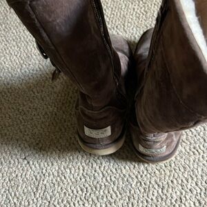 athentic ugg boots size 8